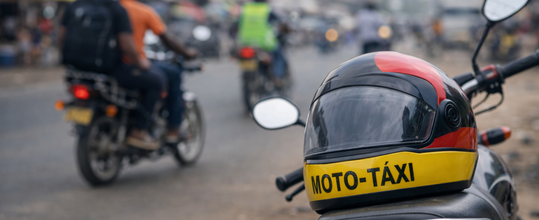 Os kupapatas: a economia sobre duas rodas que carrega Luanda às costas