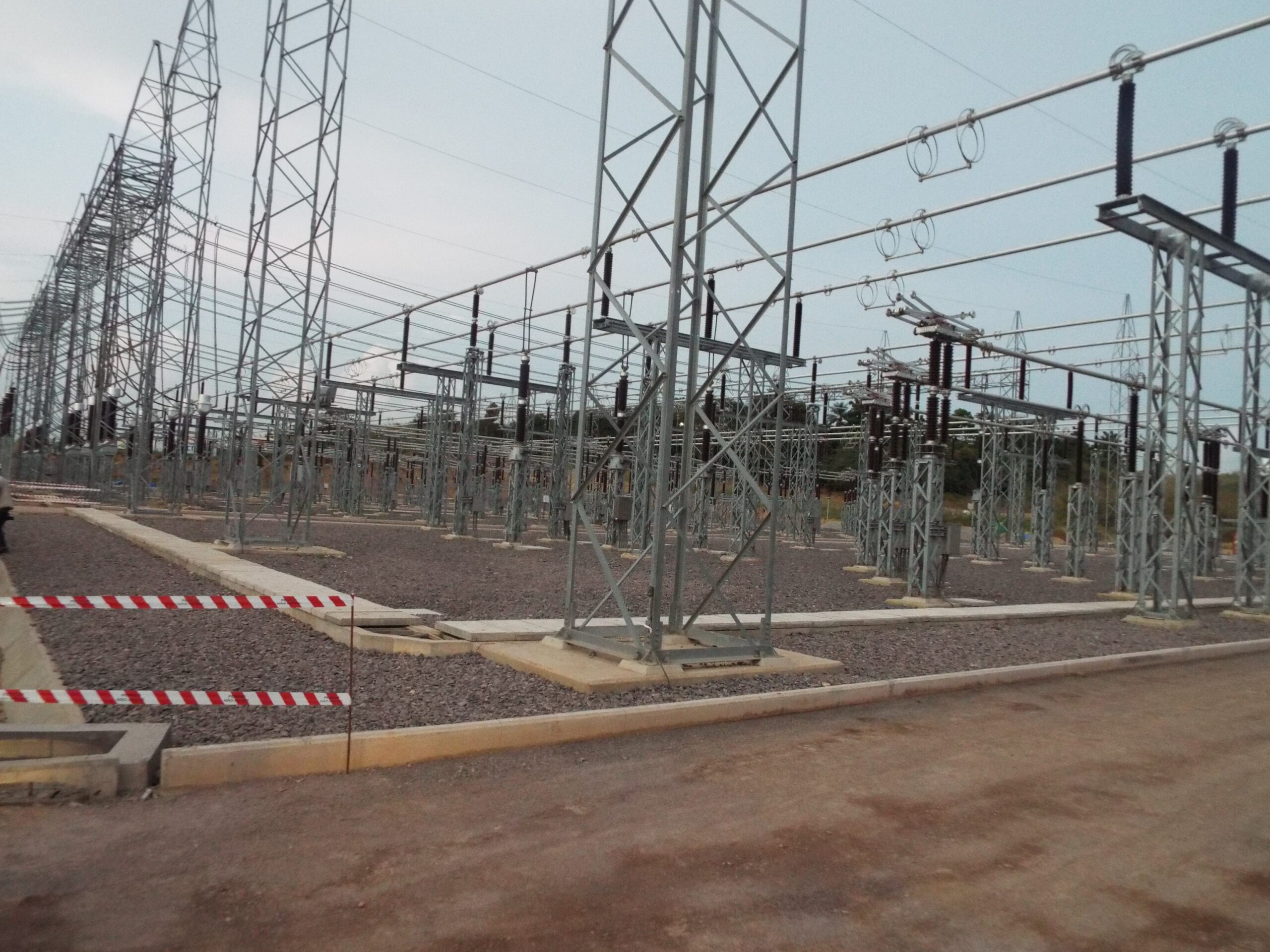Angola debate expansão e sustentabilidade dos sectores da energia e águas
